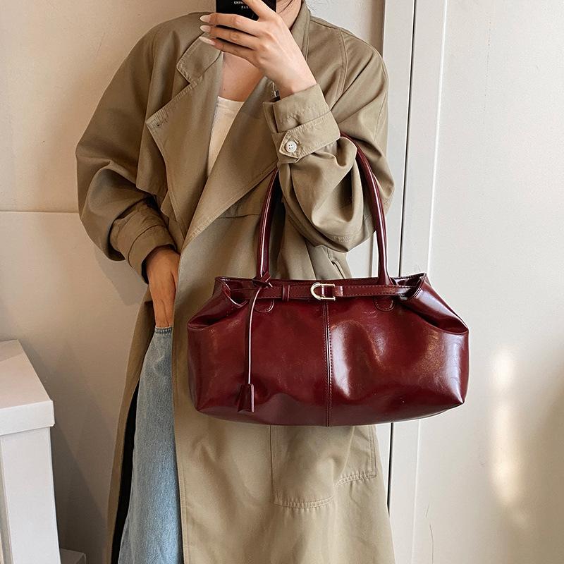 High-end Texture Soft-faced Tote Bag, Elegant Commuting Large-capacity Single-shoulder Underarm Bag
