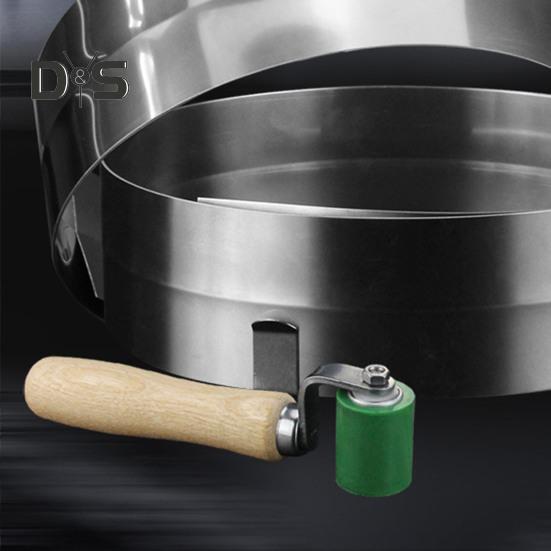 Silicone Seam Roller with Wooden Handle Ergonomic Design Durable Structure Heat-Resistant Portable Quick Pressing Roller