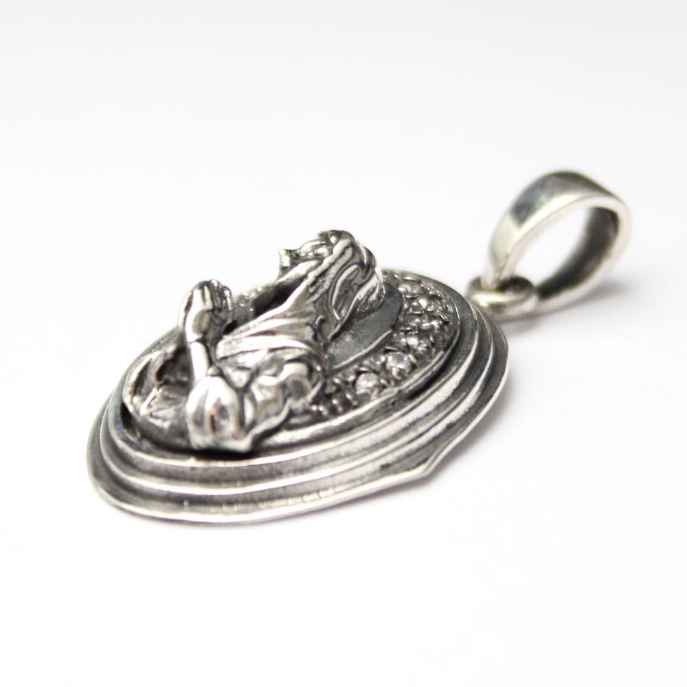 [World Accessories Carmelo] Our Lady of Guadalupe Sterling Silver 925 Pendant for Women and Men, with Clear Zirconia