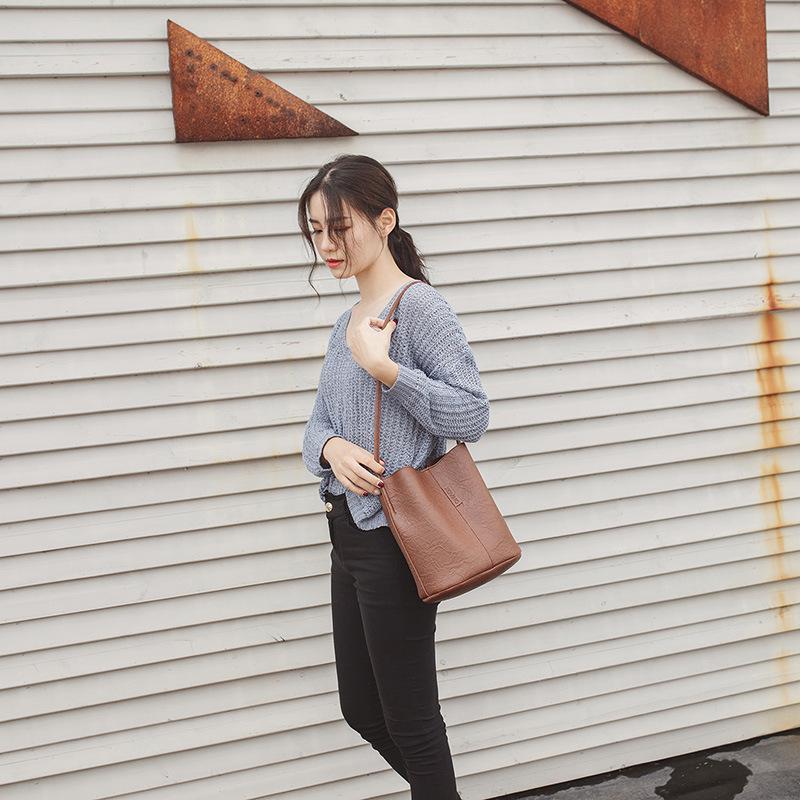 2024 Women's Korean Fashion Large Capacity Shopping Bucket Bag - Shoulder & Crossbody