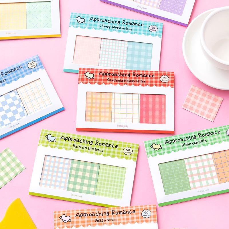 Romantic Plaid Sticky Notes: Korean Style Tearable Square Markers in 8 Designs