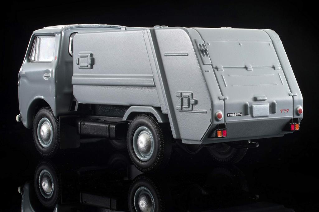 Tomica Limited Vintage Scale Mazda E2000 Cleaning Truck Finished 1/64 LV-186b (Gray) -