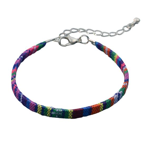 

Популярный браслет в стиле бохо с геометрическим рисунком и простым нарядом I