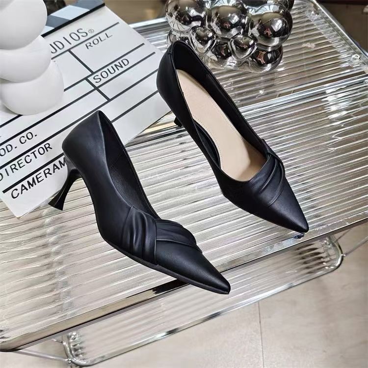 Internet Celebrities Popular Light and Comfortable Work High Heels 2025 New Pointed French Shallow Mouth Temperament Fashion Shoes