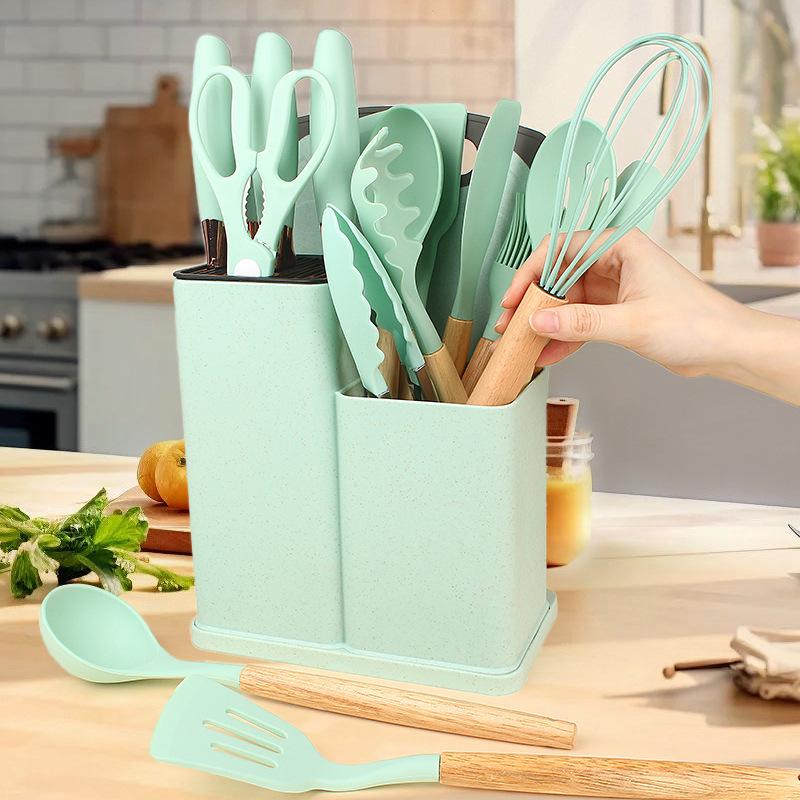 Silicone Kitchenware 19-Piece Set: Non-Stick Pan, Spatula, Soup Spoon, Knife Set with Storage Bucket