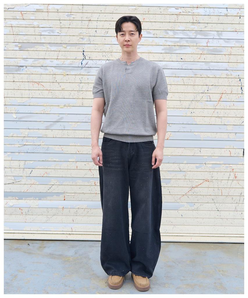 DOUBLE JD Round 1-Button Knit Short Sleeve T-Shirt