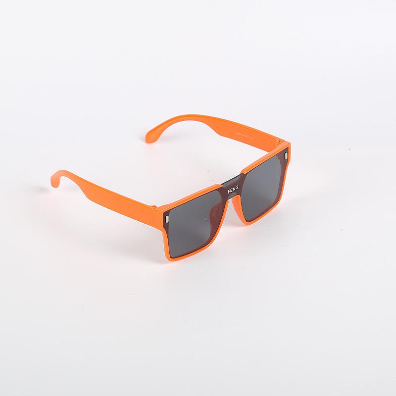 

2025 Sunglasses Street Photography UV Resistant And Cool Styling For Children New Square Connected Large Frame оранжевый