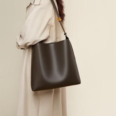 Bucket Bag 2026 New Women's Bag Spring/summer Genuine Leather Single-shoulder Mother-and-child Bag Large Capacity Commuter Tote Bag