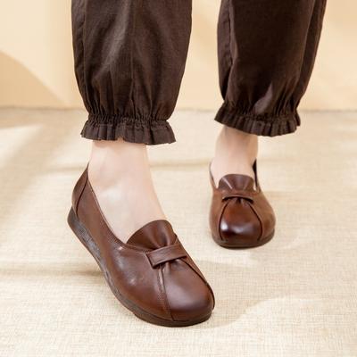 Spring Leather Beef Tendon Shallow Mouth Mother Shoes Soft-soled Flat-soled Doudou Shoes Retro Medium and Old Foot Shoes Women