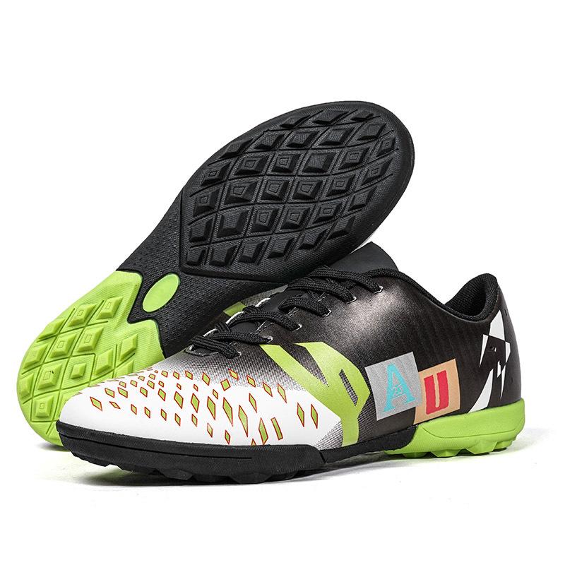 New Football Shoes Men and Women Teenagers Outdoor Long Nails Broken Nails Professional Football Shoes Non-slip Sports Shoes