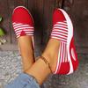Fashion New Fashionable Two-tone Low-top Canvas Shoes, Women's Casual Round-toed Shaker Shoes, and Large-sized Women's Shoes