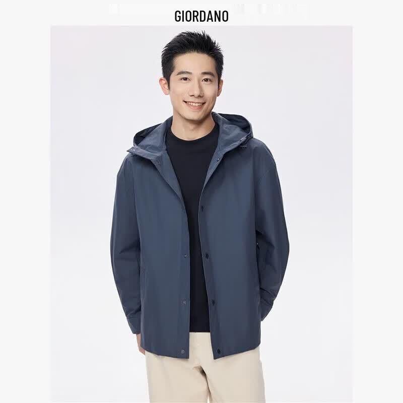 Giordano Men s Loose Fit Outdoor Hooded Windbreaker Jacket M