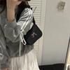 2025 French niche design single shoulder underarm bag women's new niche design foreign style pleated messenger bag women's bag