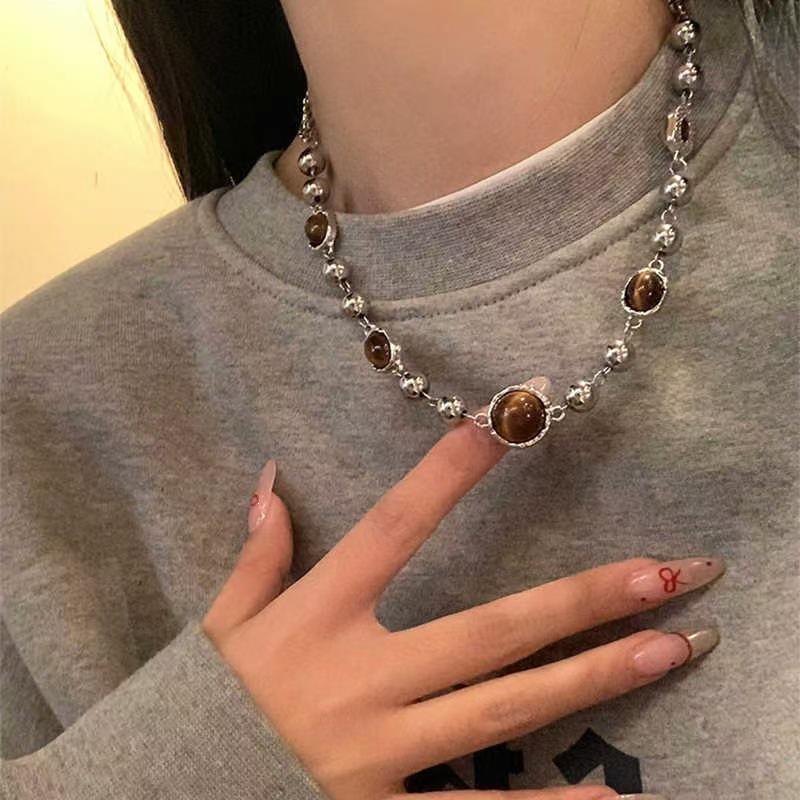 Melaleuca Tiger Eye Stone Necklace - High-End French Retro Clavicle Chain, New Style Accessory