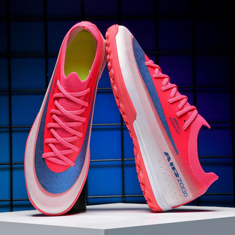 2026 Unisex Low-Top Fußballschuhe mit Nieten für Erwachsene, für Outdoor-Sportwettkämpfe & Training