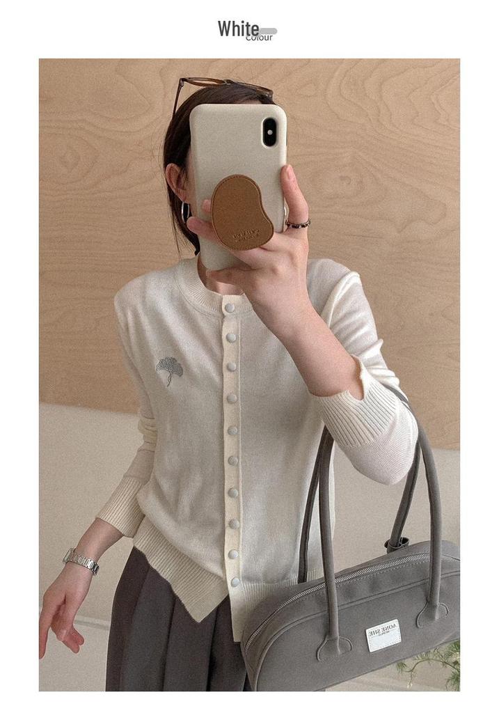 Korean Women's Embroidered Long Sleeve Knit Cardigan Slimming Sweater