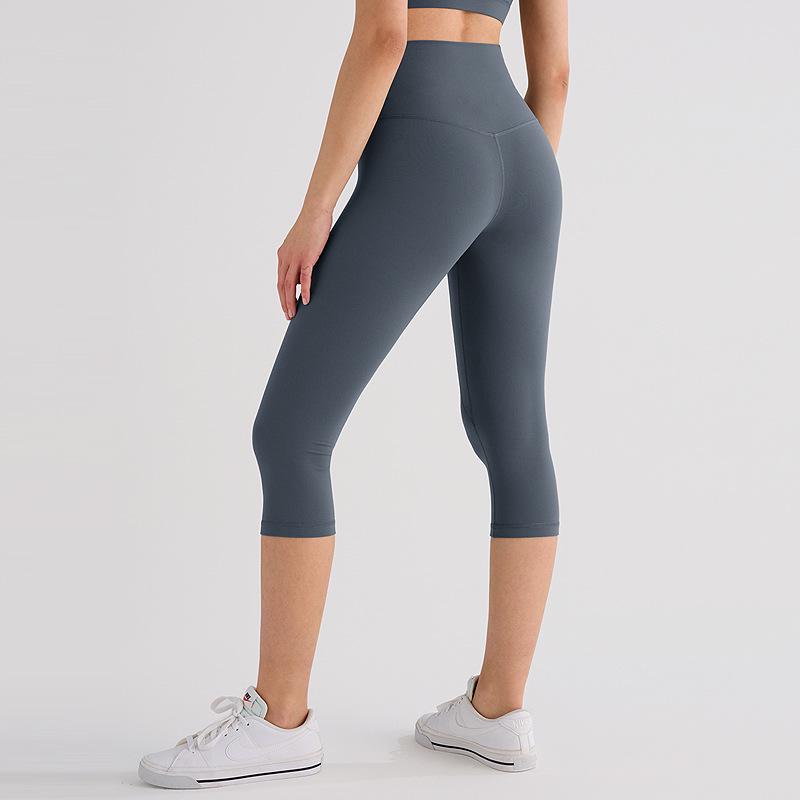Naked Feeling Yoga Pants: No Crotch Bite, Moisture-Wicking, High Elasticity, Women's 7/8 Length, Perfect for Running and Cycling Fitness.