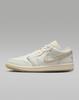HV5157-100 Nike Air Jordan 1 Low Sail Pale Ivory Team Gold (De las mujeres)