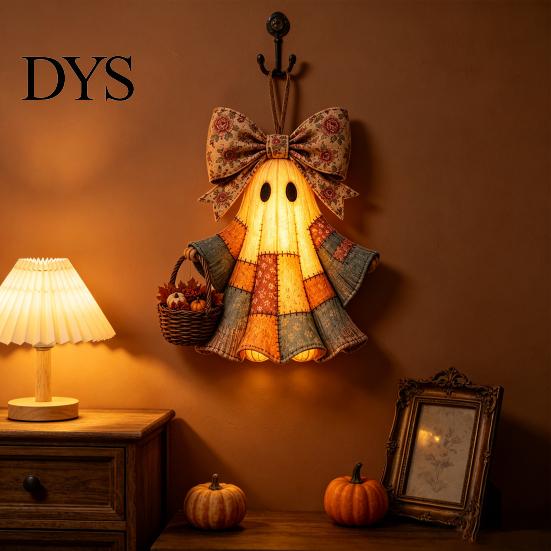 Decorative Resin Crafts Lighted Vintage Patchwork Ghost Door Hanger, Rustic Farmhouse Figurine, LED Light Up Realistic Figurine Halloween Spooky