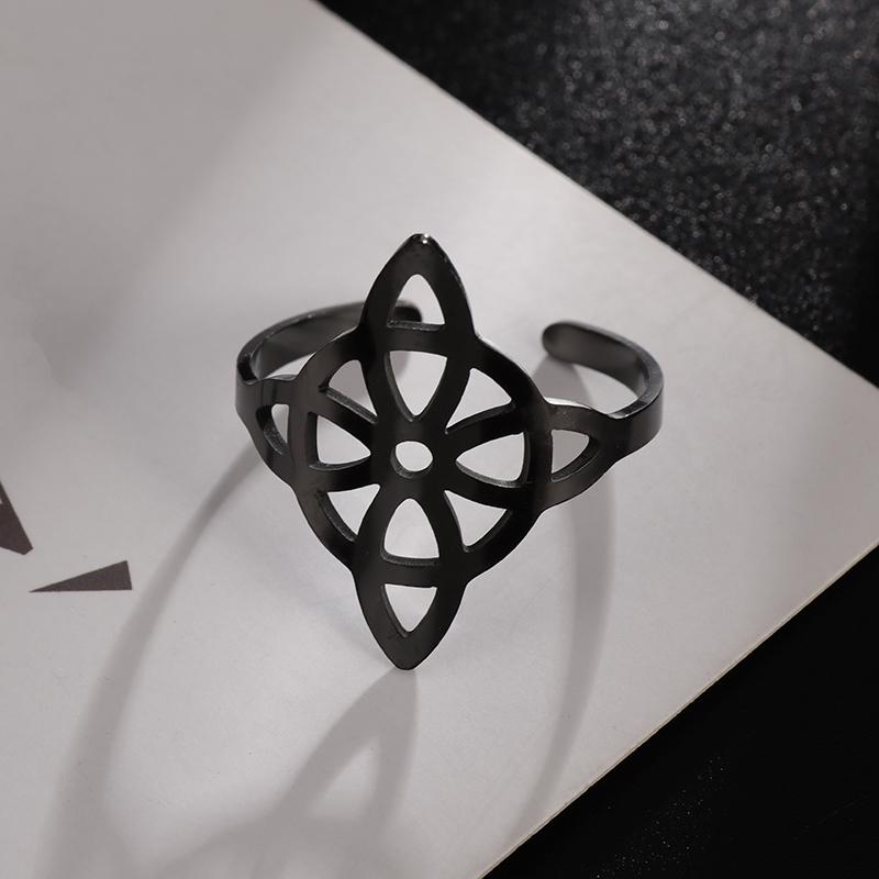 Witch Knot Stainless Steel Necklace Celtic Knot Witchcraft Protection Amulet Supernatural Pendant Jewelry Girls Gift