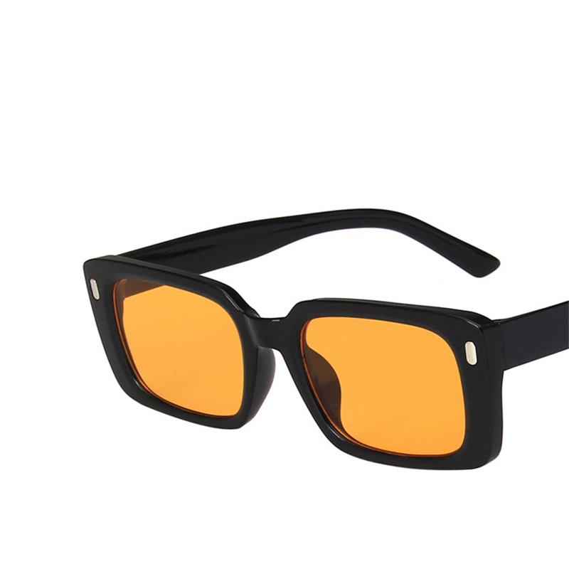 

Classic Spectacle Frame Frame Rectangular Eyeglasses Men Designer Style Style Rivet Vintage Female Glasses Rectangle Trendy Yellow Eyewear Oculos only 1pcs sunglasses