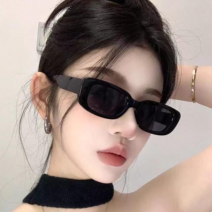 2024 Trendy Leopard Print Sunglasses for Men and Women - Stylish UV Protection Square Frames