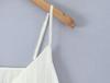 Retro-Chic-Top mit V-Ausschnitt, Stickerei und Lochmuster