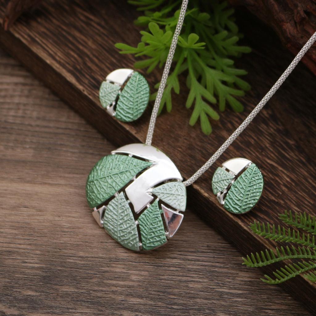 New Enamel Geometric Oval Leaf Stud Earrings Pendant Set, Women's Simple Personalized Leaf Necklace