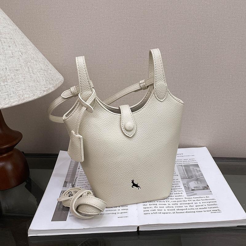 Niche design new solid color tote armpit bag large capacity commuter shoulder messenger bag