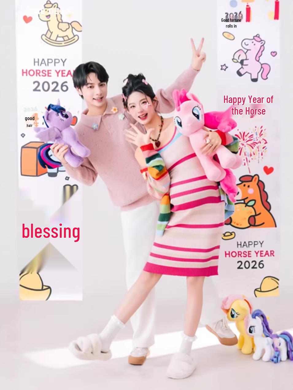 

2026 Year of the Horse Photo Studio Outfit - Vibrant Stripes for Couples, Pregnant Women, and Girls: Perfect for New Year s Photography. Men s Top and Pants