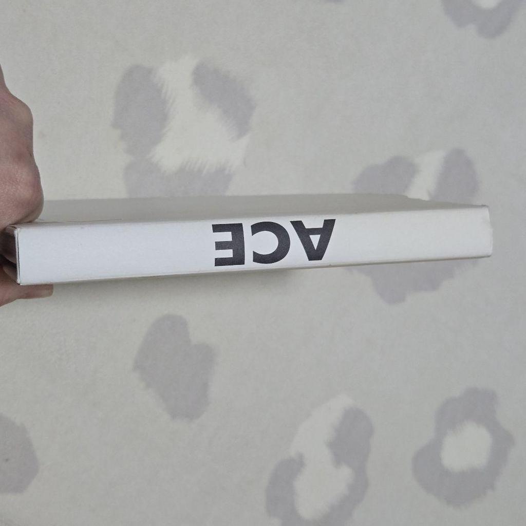 [USED] SHINee Taemin ace album