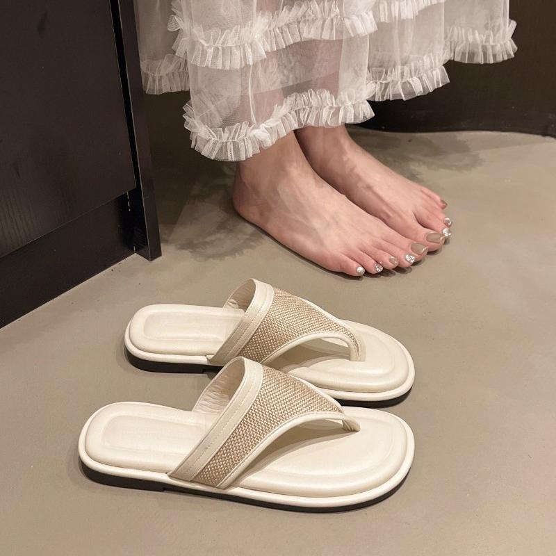 2025 Pu Leather Flat Heels Flip Flops Women Lightweight Clip Toe Soft Sole Slippers Woman Summer Non Slip Beach Sandals Female