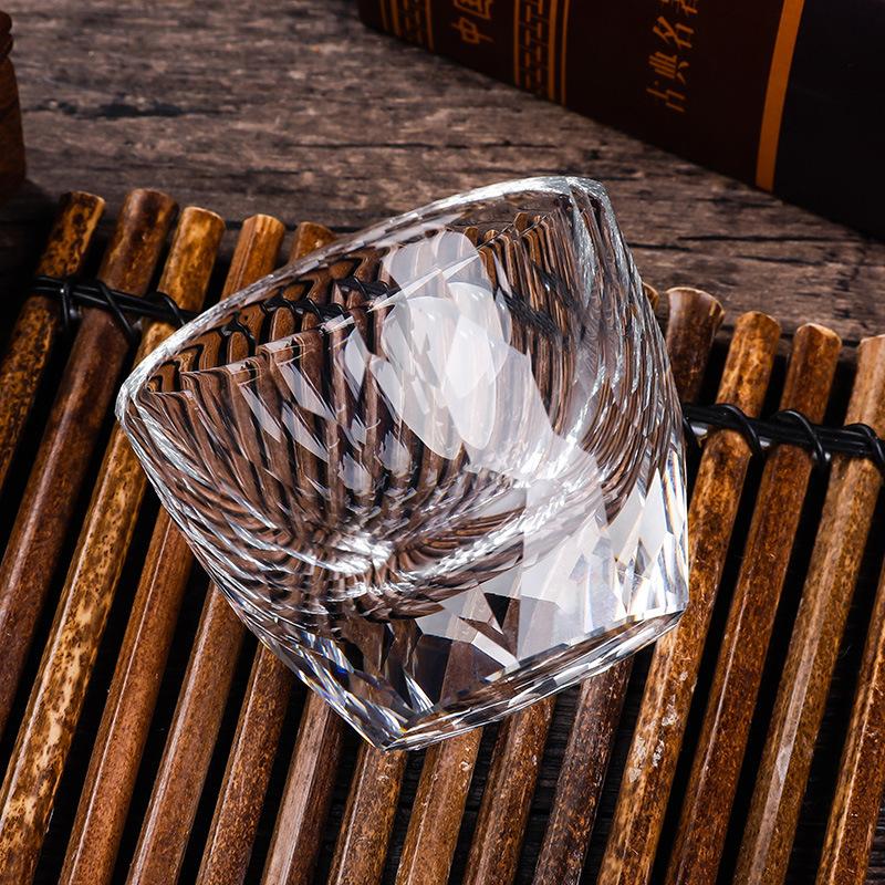 Faceted Water Drop Cup Creative Crystal Glass Gold Foil Baijiu Cup Spirits Cup Generation Moutai Cup Source