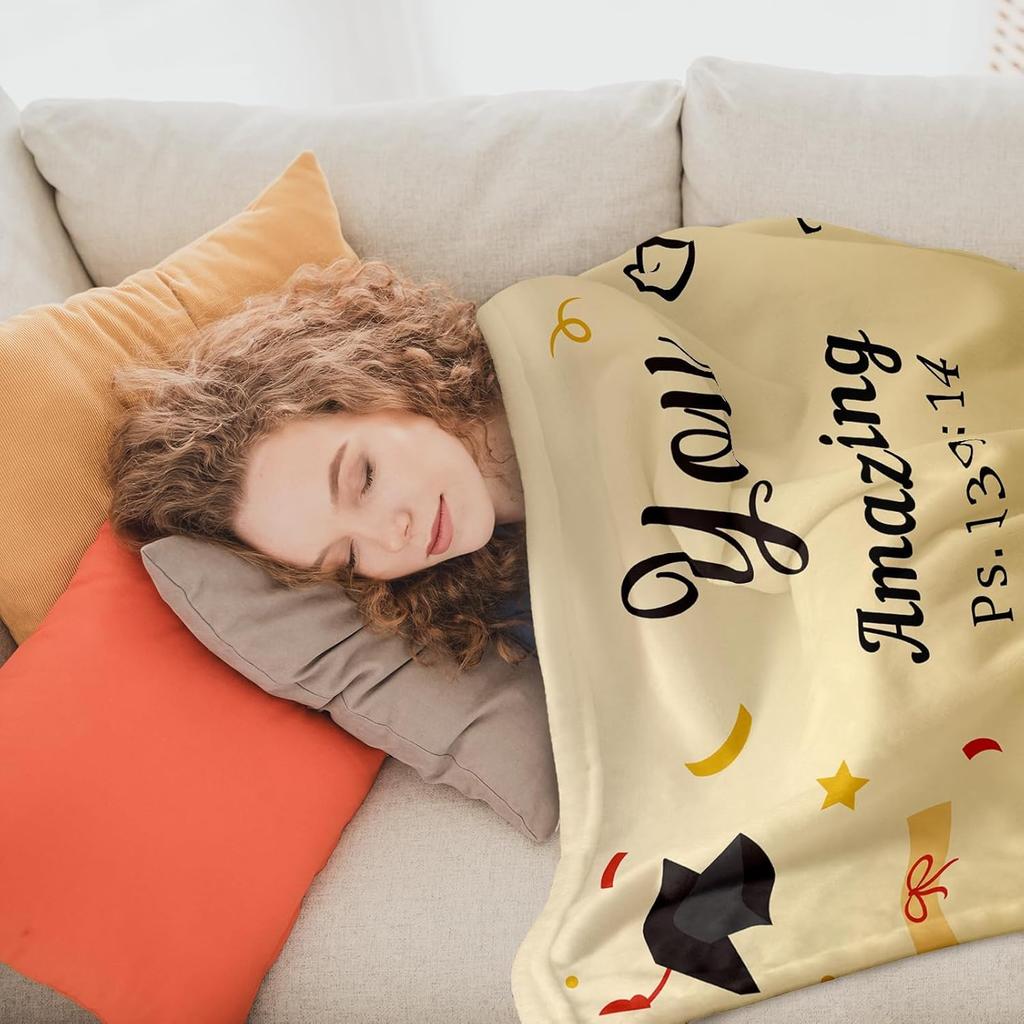 2025 Graduation Gifts for Him Her Graduation Blanket College Graduation Gifts for Women Men Class of 2025 Throw Blanket Senior Middle High School