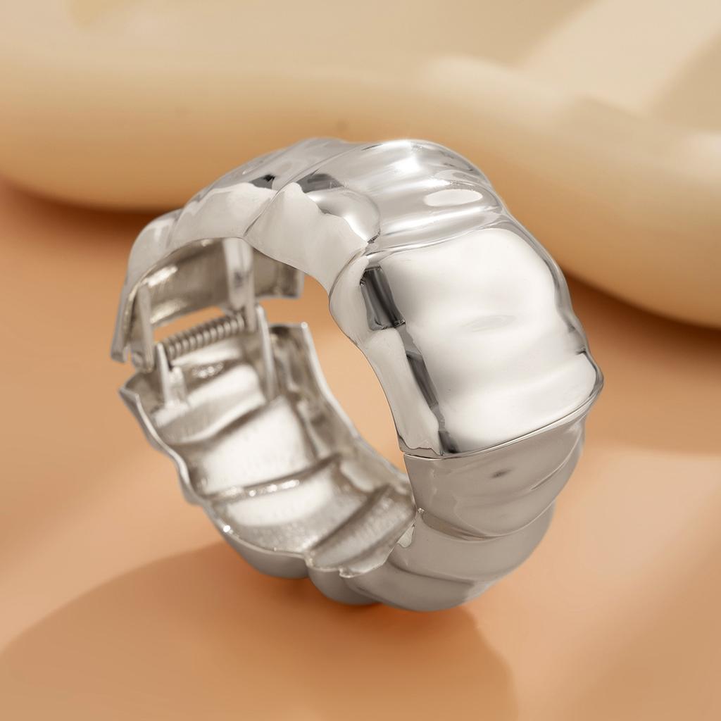 Metal Liquid Pleated Bracelet Bracelet Fashion Imitation Pearl Irregular Beaded Bracelet
