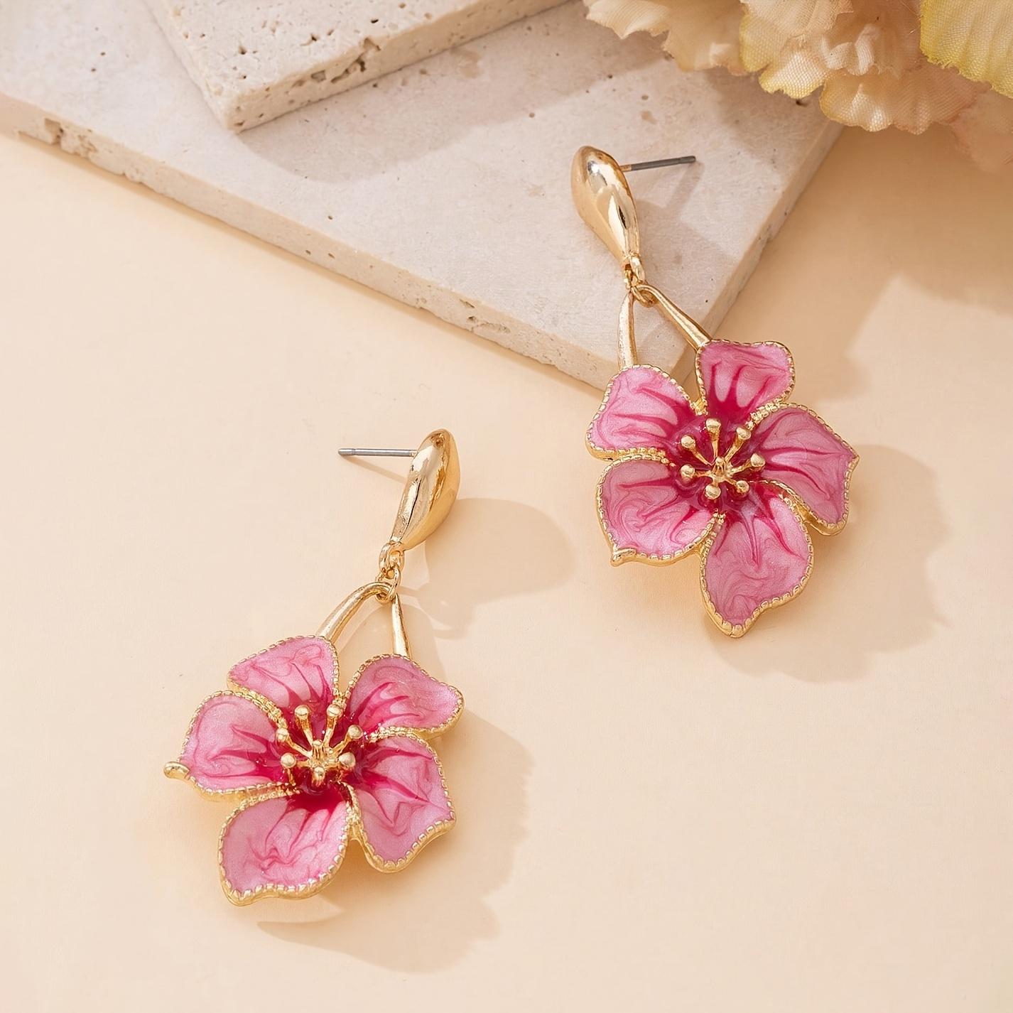 

Пара женских модных висячих серег с элегантной оранжевой каплей, кулоном в виде пятилепесткового цветка с масляной эмалью. розовый