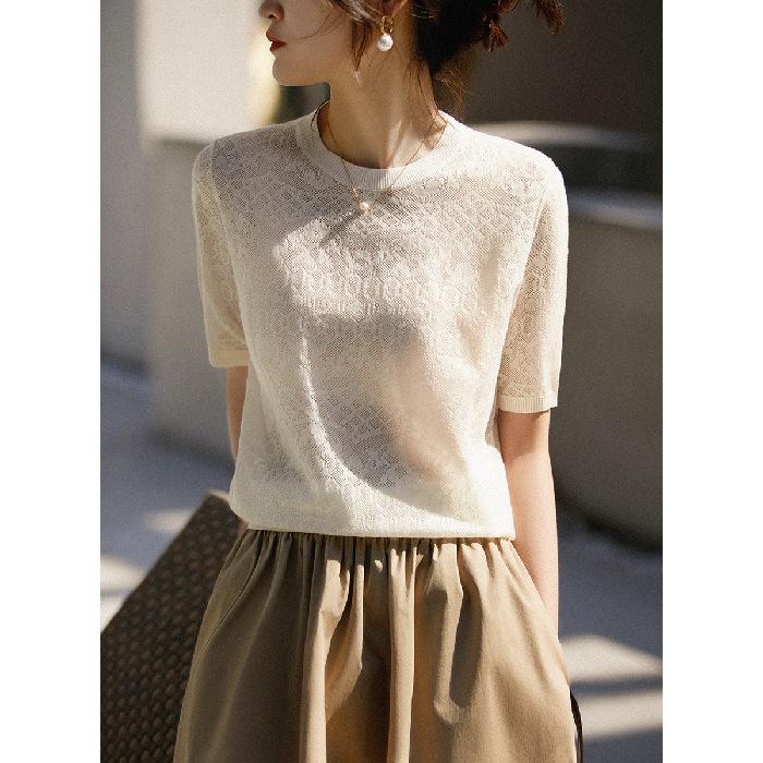 

Summer new Korean version temperament woven jacquard, micro-transparent knitted sweater round neck knitted short-sleeved T-shirt One size fits all білий