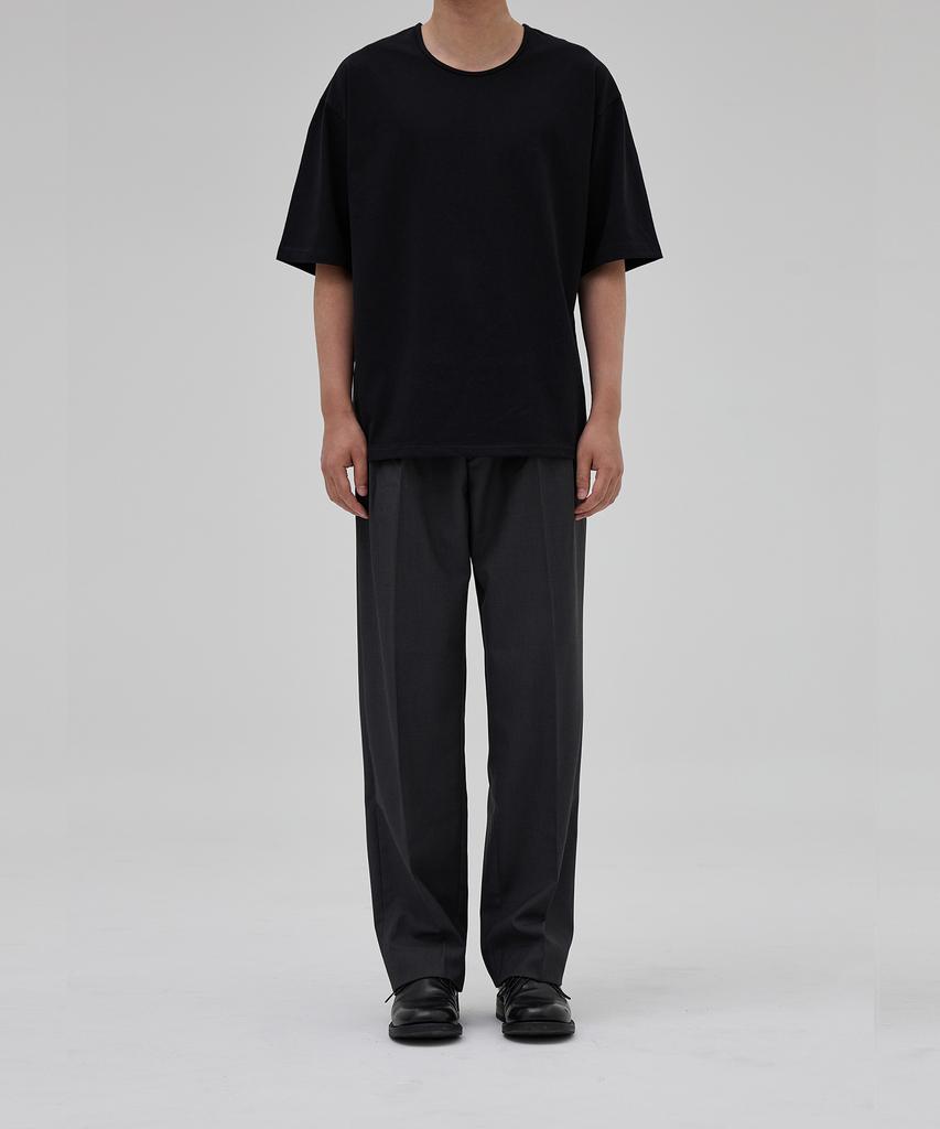 OX STUDIOS Semi-U-Neck T-Shirt (Black)
