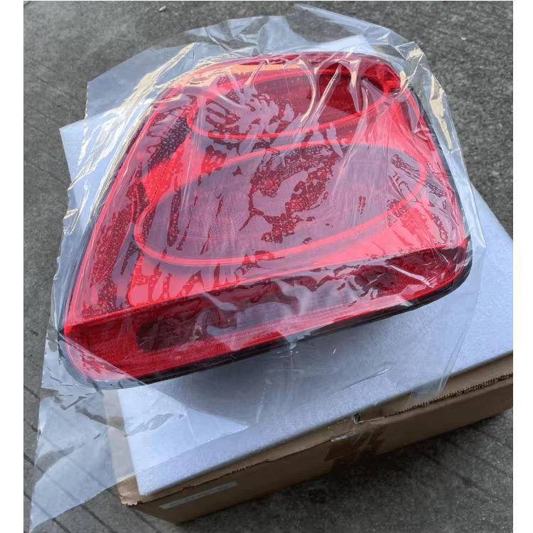 3W5945095F/3W5945096F: Fits 2006-2012 Continental Taillights