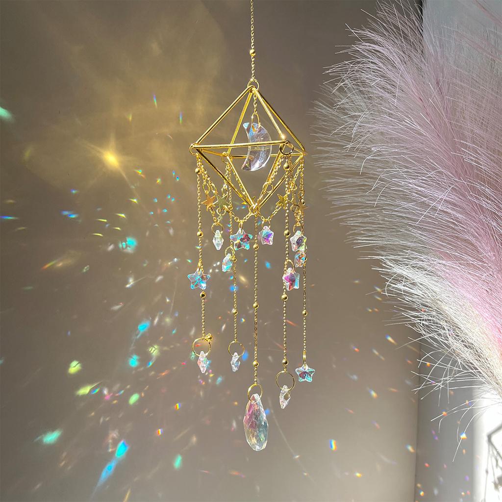 Handgefertigte Kristall-Sonnenfänger Anhänger, die Raumatmosphären mit atemberaubenden Lichtreflexionen aufwerten, Wanddekorationen