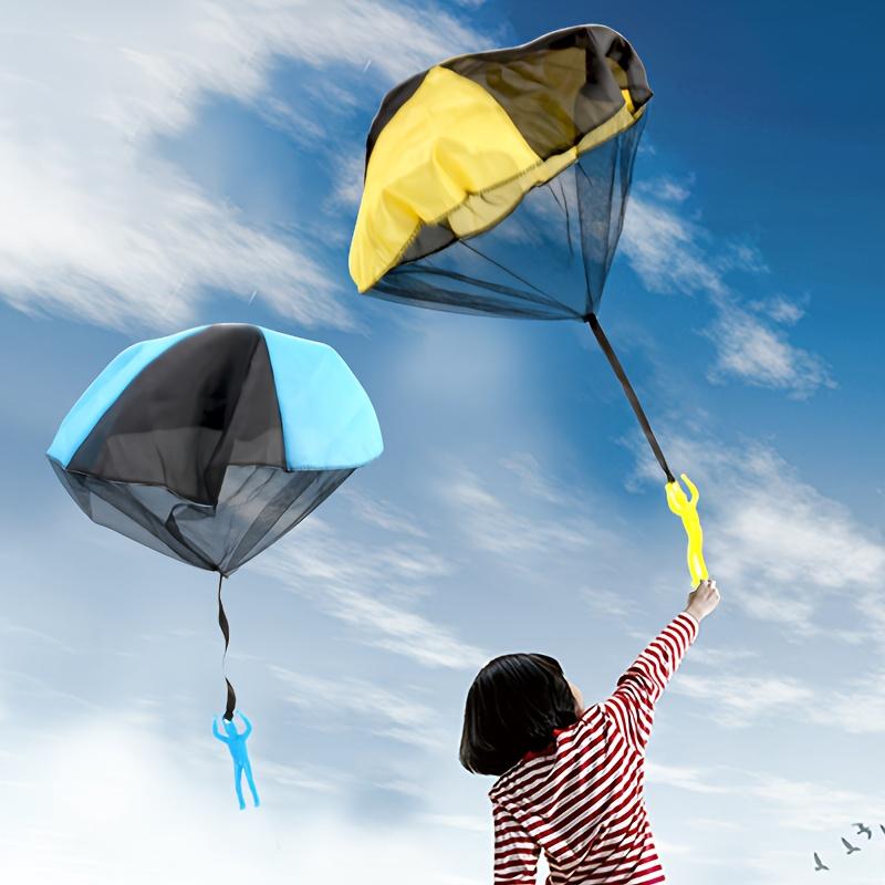 2/4/6 Adet El Atılan Paraşüt Asker Oyuncakları Dış Mekan Dolaşmayan Uçan Parasailing Çocuklar İçin Dış Mekan Sporları