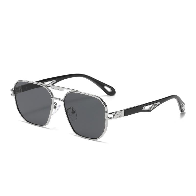 Fashionable Versatile Square Framed Metal Sunglasses Trendy UV Resistant Glasses Going Out Street Photography Walk The Show