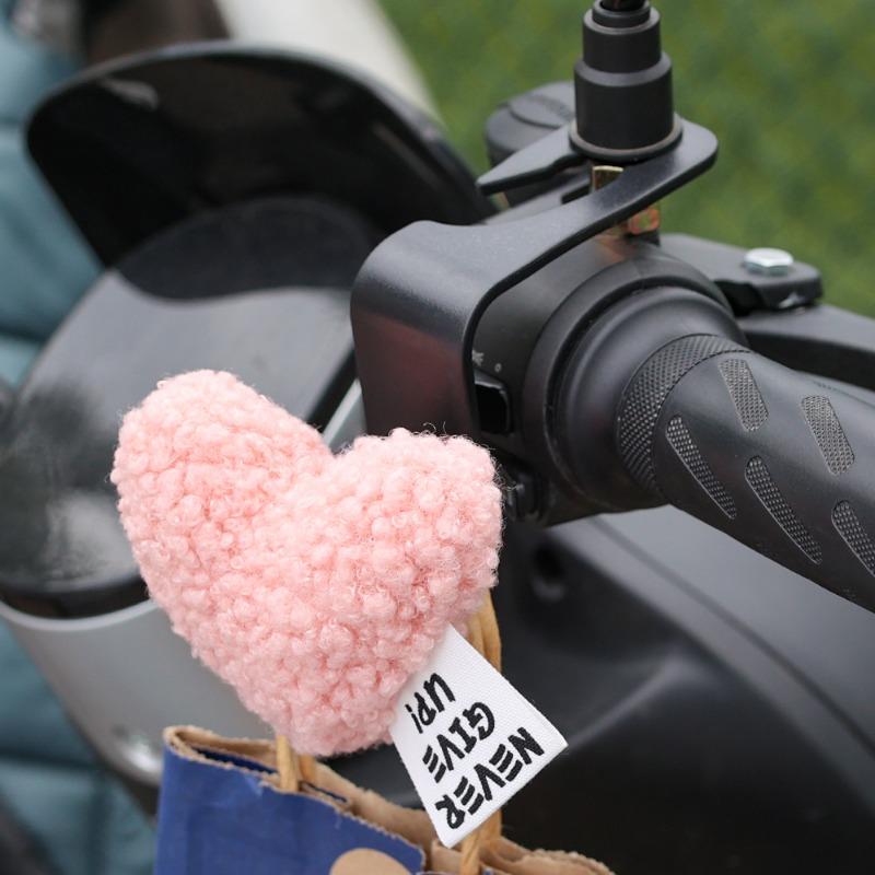 2/1pcs Car Seat Back Hooks Plush Love Heart Car Hook Multifunctional Auto Seat Headrest Hanging Storage Hook Handbag Hooks