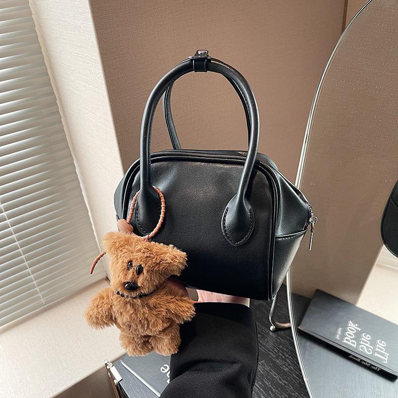 High-end Niche Bag Women's Autumn and Winter New Fashion Versatile Messenger Bag Retro Portable Pillow Bag