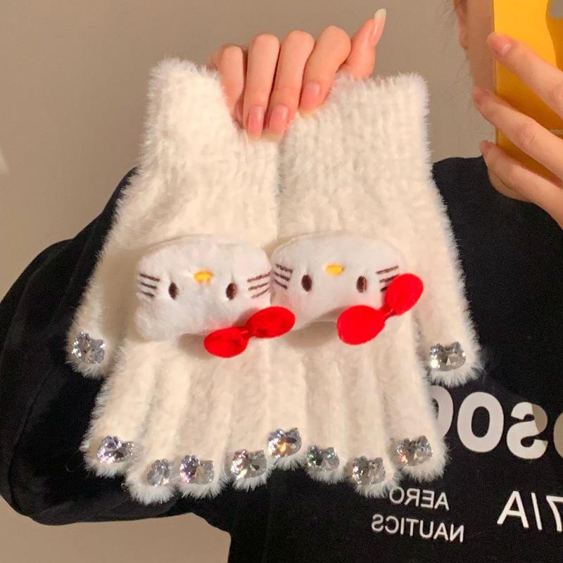 Plush Diamond Cat Nail Gloves: Warm, Split-Finger, Autumn/Winter Gloves for Students & Riding Enthusiasts.