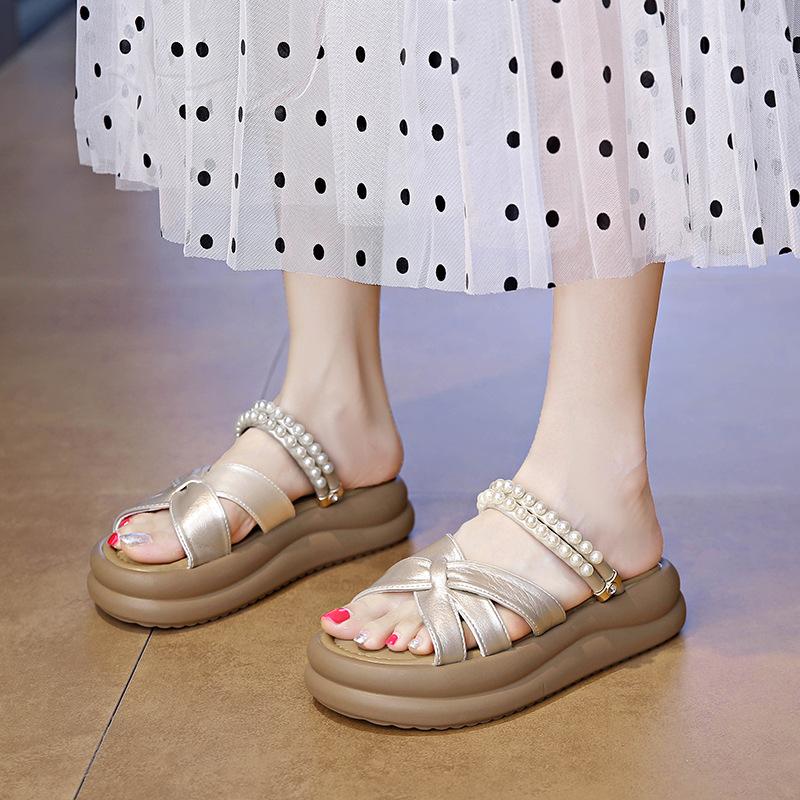 Internet Celebrity Fairy Style with Skirt Cool Slippers Female Summer Wear 2025 New Dissolving Platform Beach Vacation Sandals