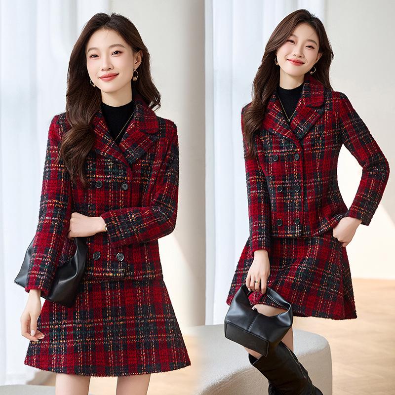 

Осенне-зимний клетчатый двубортный плащ с лацканами на хлопковой подкладке и юбка XA8025 XL 115-125 jin красный