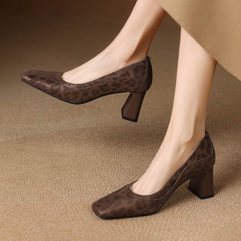 Krazing Pot Vintage Full Grain Leather Summer Autumn Thick High Heels Party Shoes Women Square Toe Leopard Prints Pumps