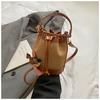 Stylish and simple contrasting color bucket bag women's 2025 new shoulder messenger bag high value casual strap handbag