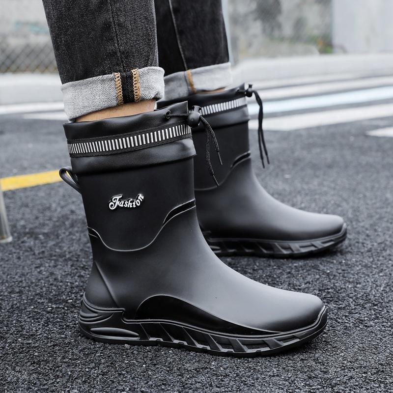 Winter new integrated fleece water shoes men's rubber shoes soft fleece waterproof and non-slip medium tube thickened rain shoes fixed cotton rain